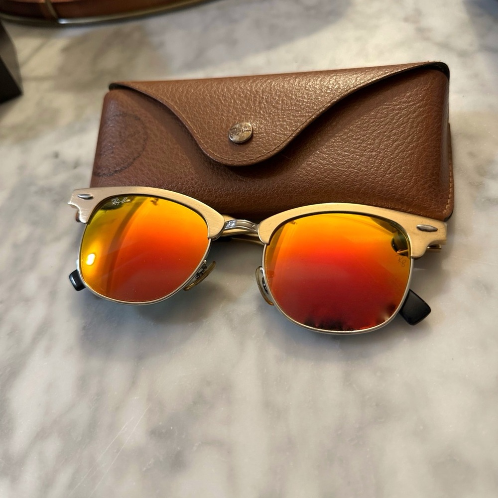 Rayban Wayfarer orange mirrored lens